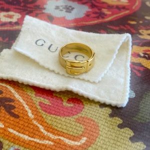 Gucci scarf ring